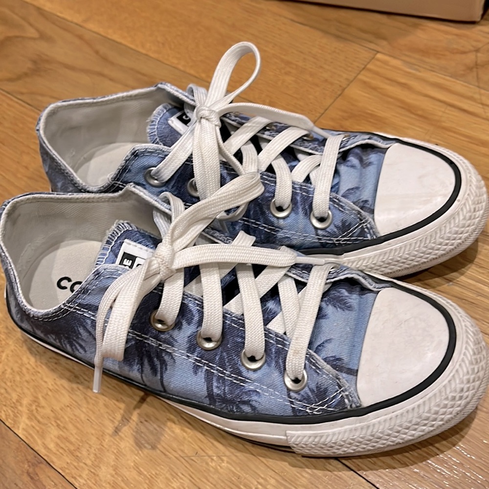 Converse limited edition blue California size 5.5